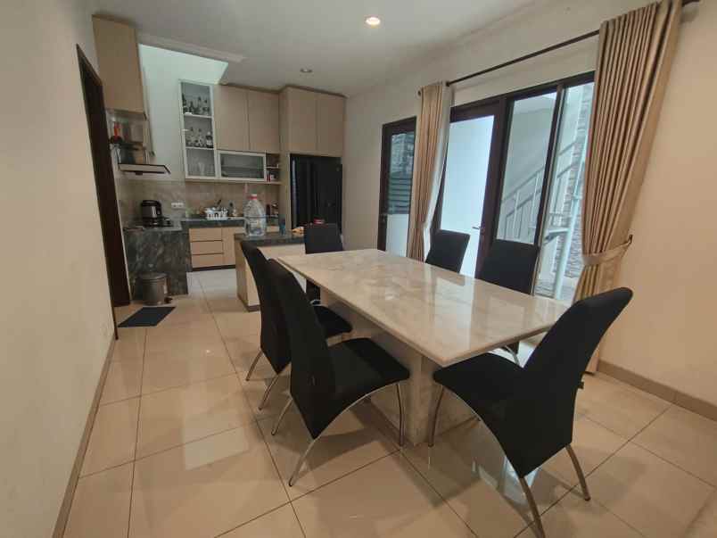 disewakan rumah summarecon bandung btari