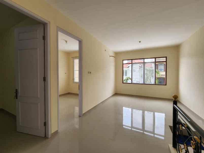 disewakan rumah taman mutiara pakuwon city