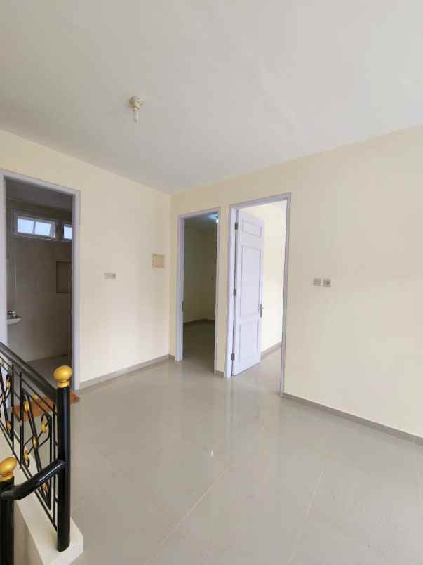 disewakan rumah taman mutiara pakuwon city