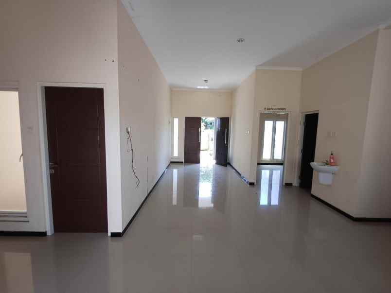 disewakan rumah taman rivera regency siap huni