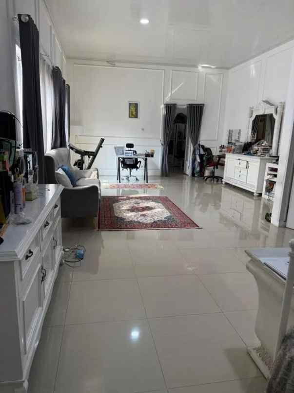 disewakan rumah vila cinere mas