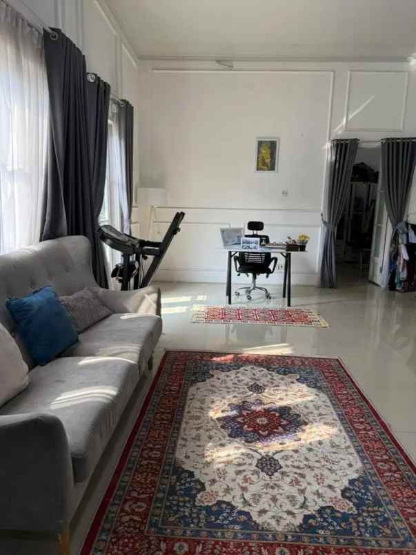 disewakan rumah vila cinere mas