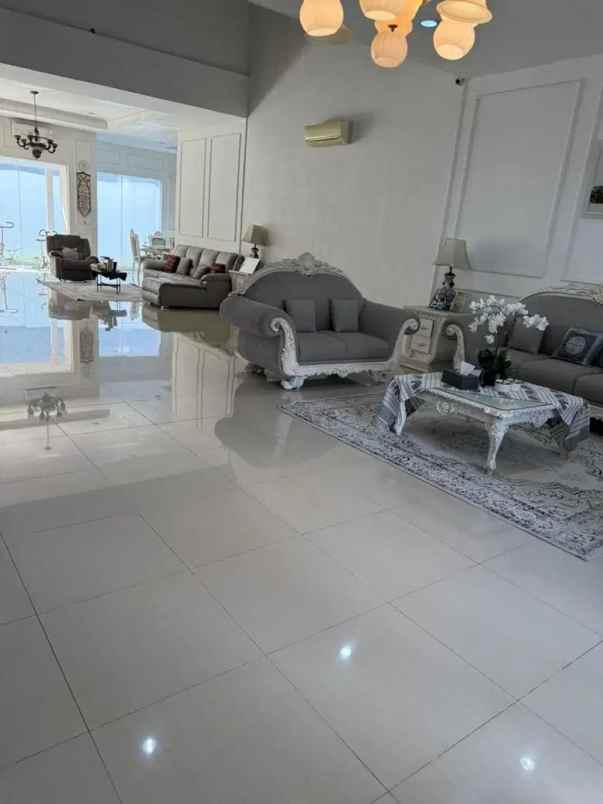 disewakan rumah vila cinere mas