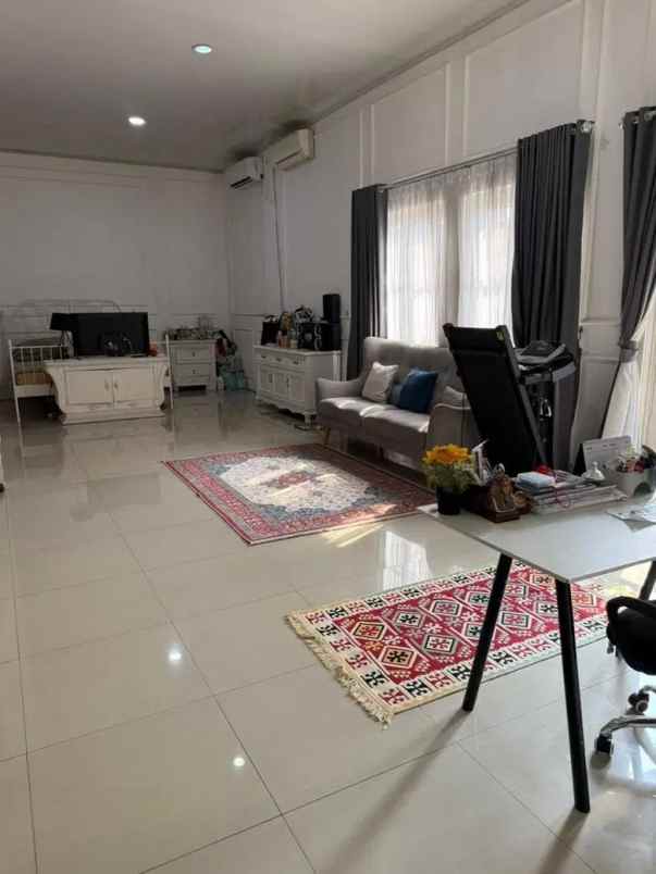 disewakan rumah vila cinere mas