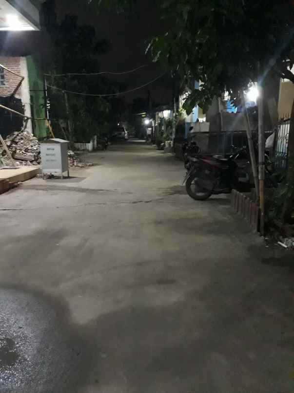 disewakan rumah villa mutiara gading