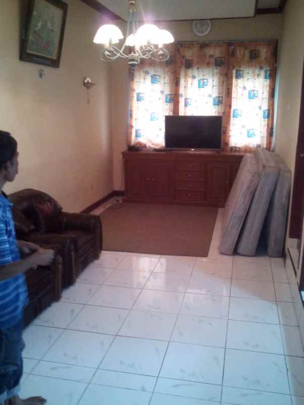 disewakan villa alamat jalan cisarua km 80