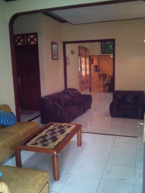 disewakan villa alamat jalan cisarua km 80