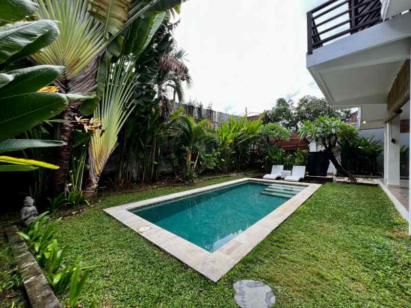 disewakan villa jalan bidadari seminyak