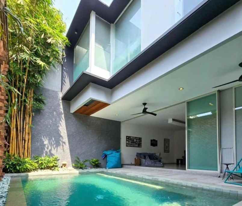 for sale rumah mewah private pool lebak bulus