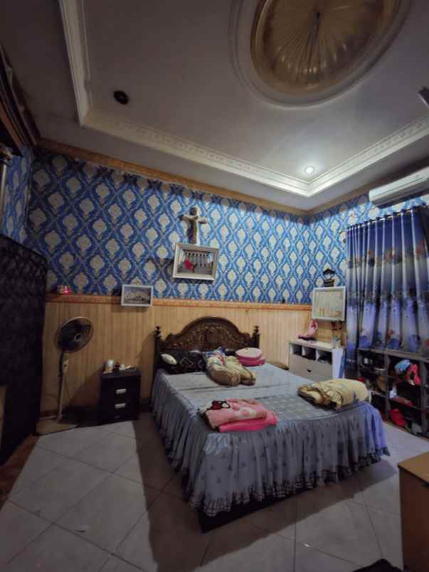 hunian usaha di pusat bekasi shm harga 7m nego