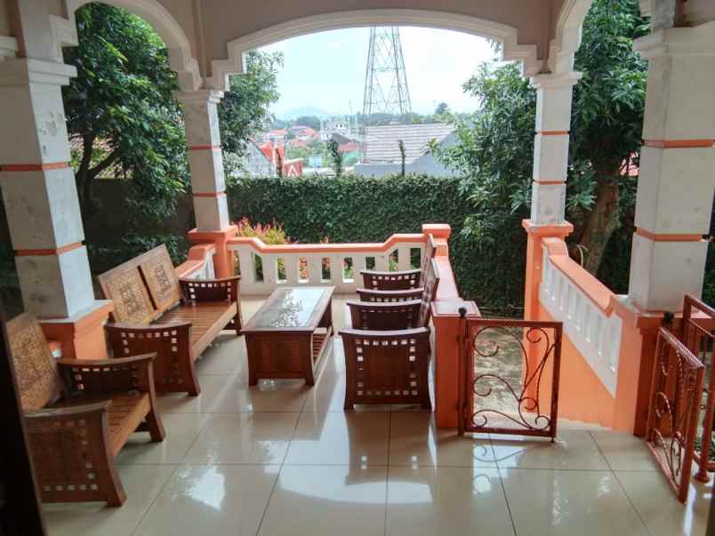 hunian villa mewah nyaman dan luas di purwakarta