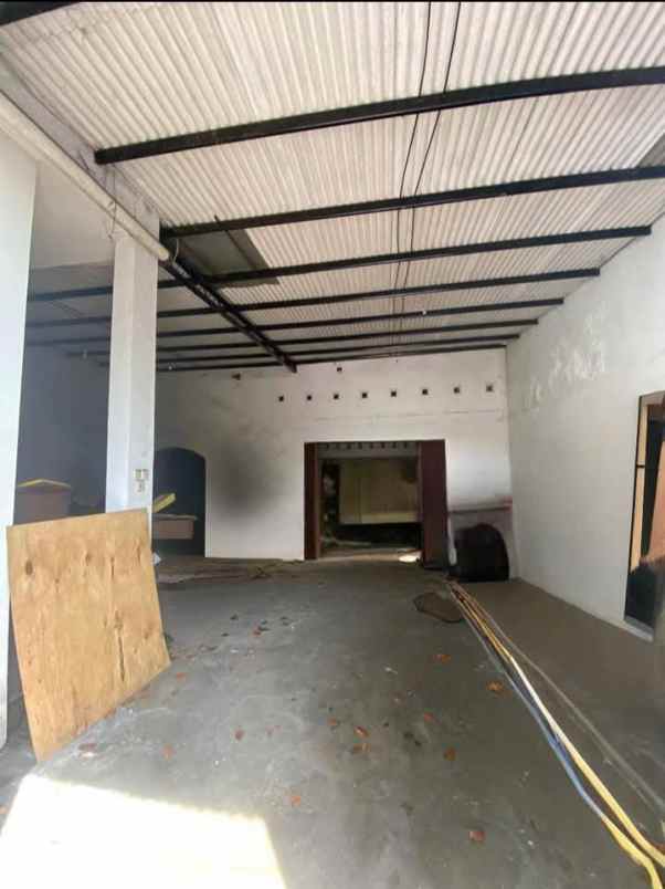 jual gudang di woltermonginsidi semaramg