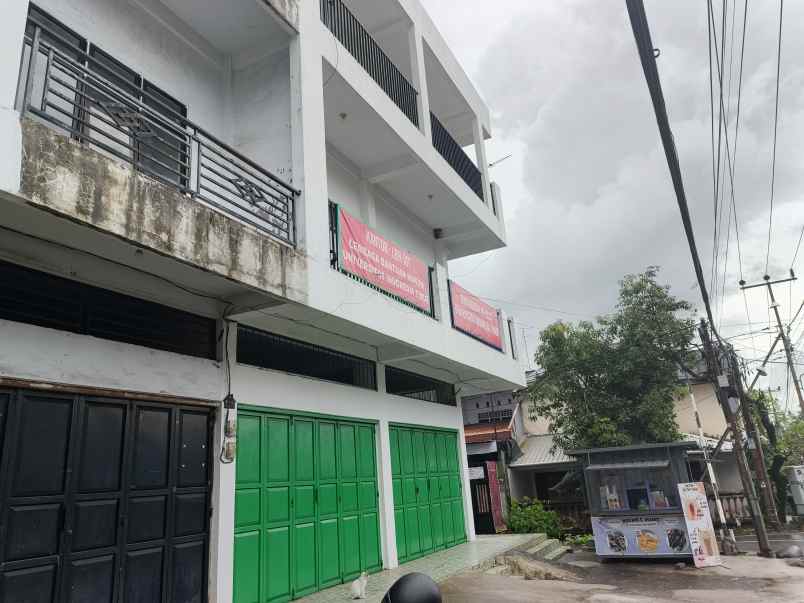 jual lelang 2 petak ruko strategis