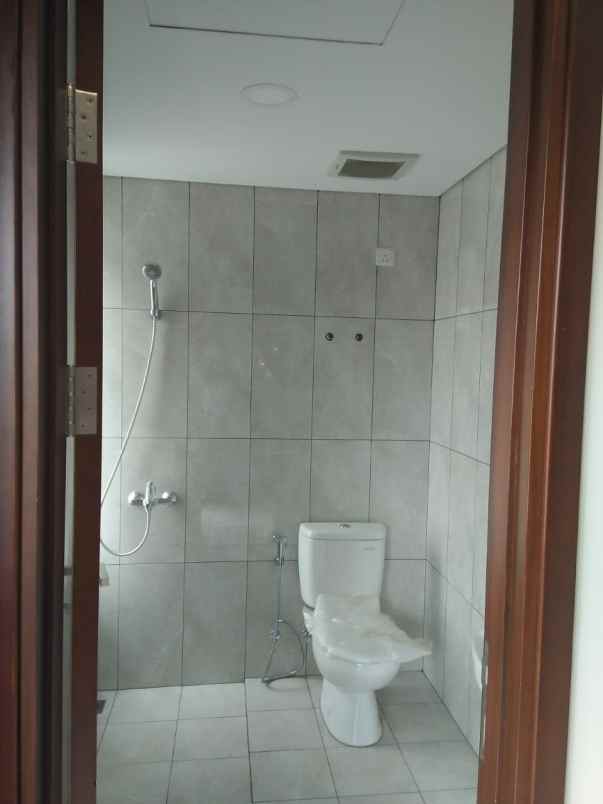 jual rumah baru di kota baru parahyangan