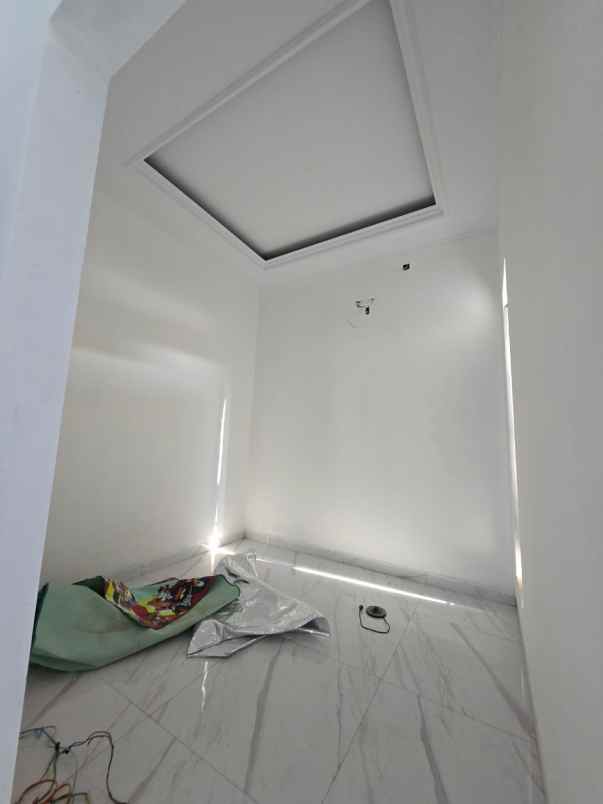 jual rumah baru meruya selatan jak bar