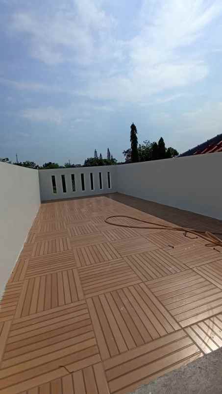 jual rumah hadap taman di kota wisata cibubur