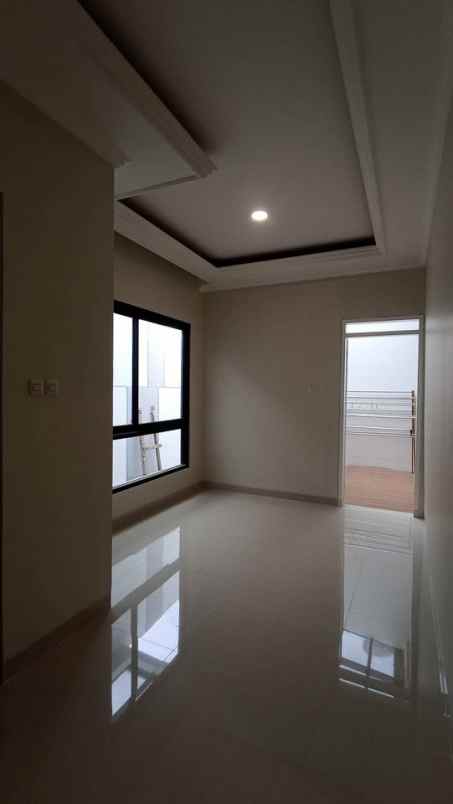 jual rumah hadap taman di kota wisata cibubur