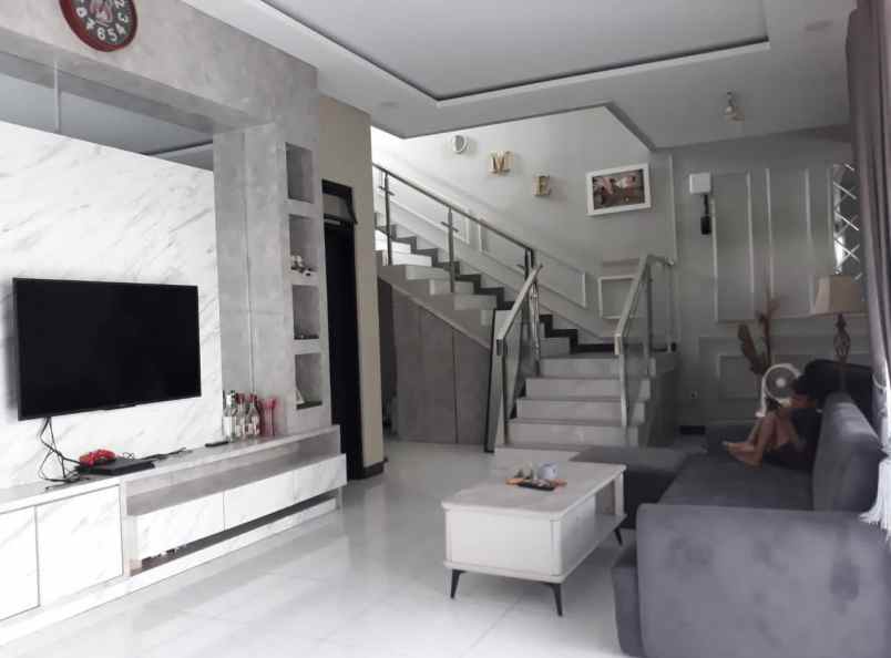 jual rumah mewah bagus di daerah sukamanah cianjur