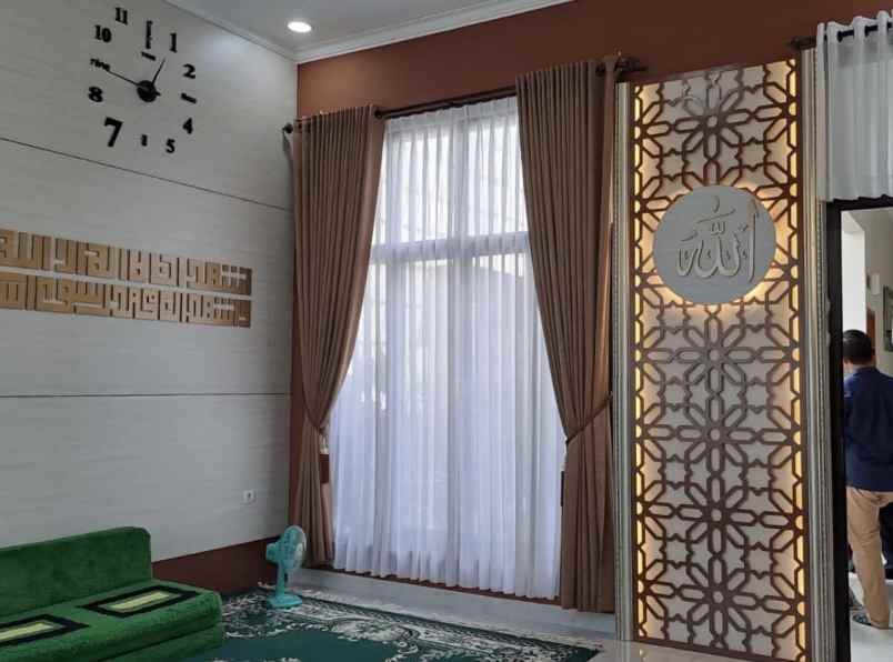 jual rumah mewah bagus di daerah sukamanah cianjur