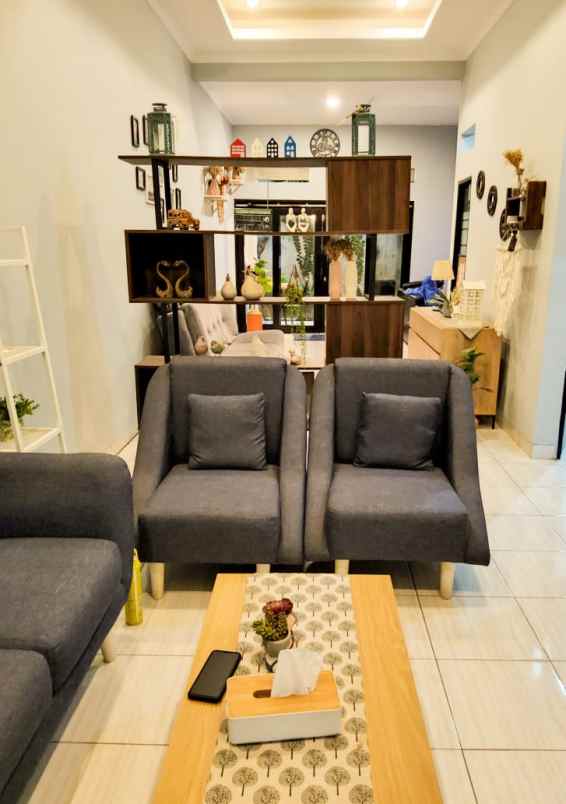 jual rumah minimalis di cipageran asri siap huni