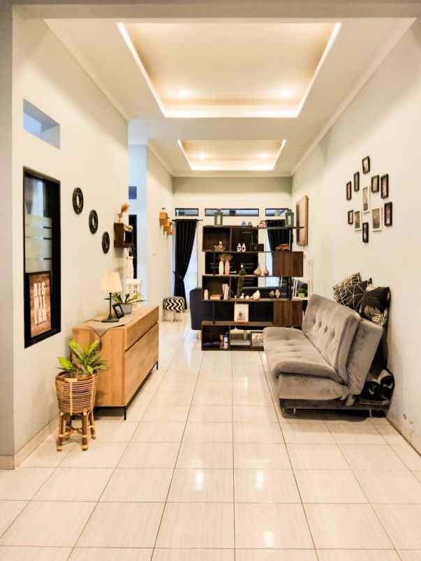 jual rumah minimalis di cipageran asri siap huni