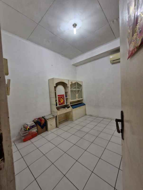 jual rumah taman surya 2 jak bar