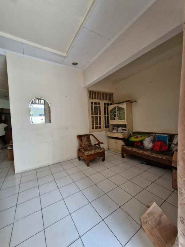 jual rumah taman surya 2 jak bar