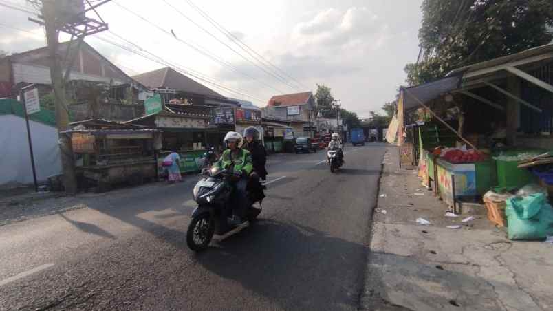 komplek kios sampangan semarang
