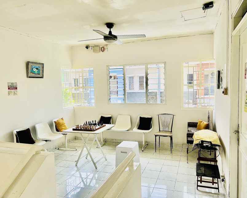 kost jl pavilion blok c4 no 7