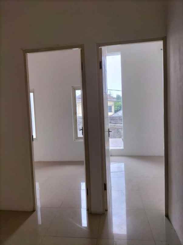 murah rumah mulyosari baru strategis minimalis