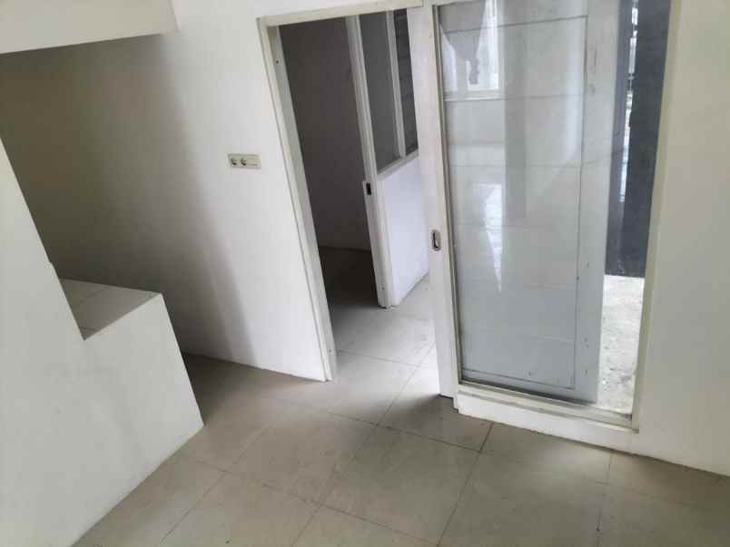 murah rumah mulyosari baru strategis minimalis