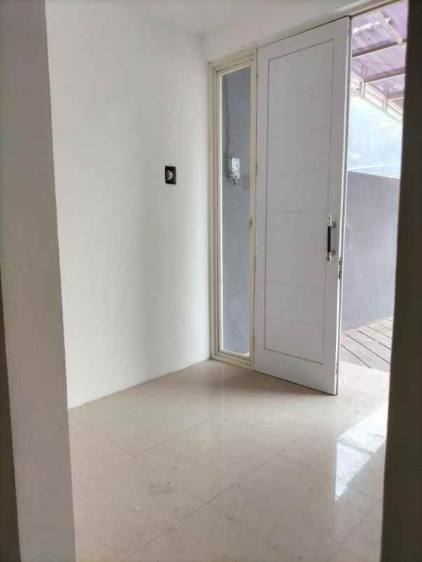 murah rumah mulyosari baru strategis minimalis