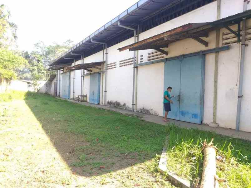 pabrik rokok luas dan strategis di wagir kota malang