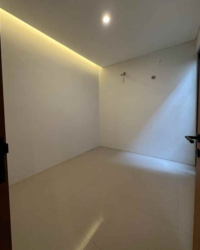 paradesa pamulang rumah 2 lantai siap huni di pamulang