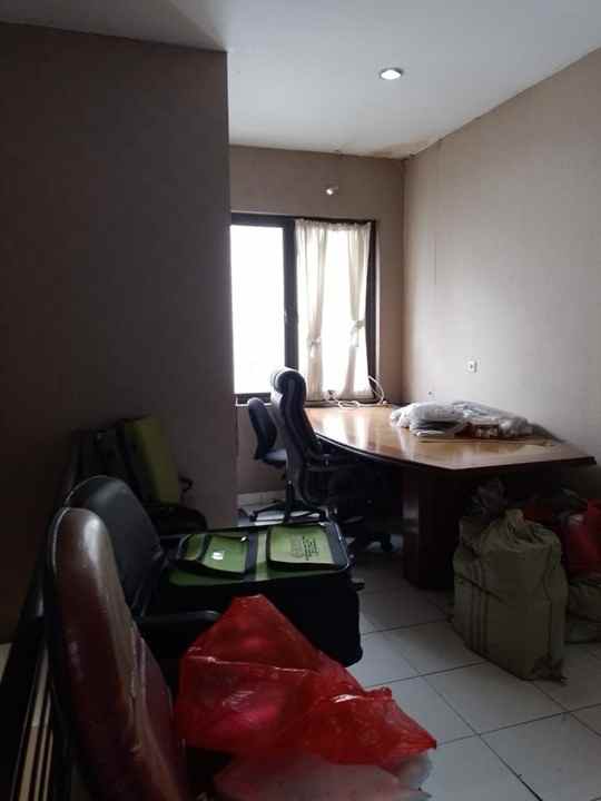 ruko berlokasi strategis legenda wisata