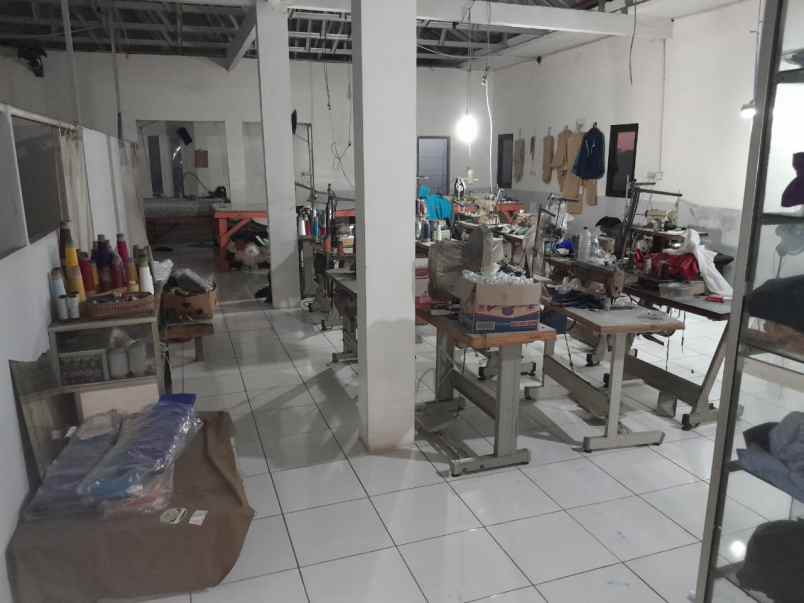 ruko besar di bintaro