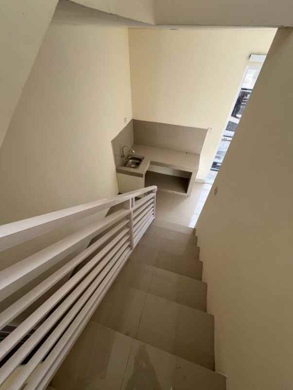 rumah 2 lantai siap huni di nyitdah tabanan