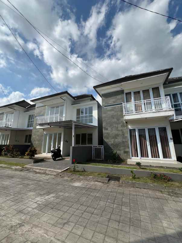 rumah 2 lantai siap huni di nyitdah tabanan