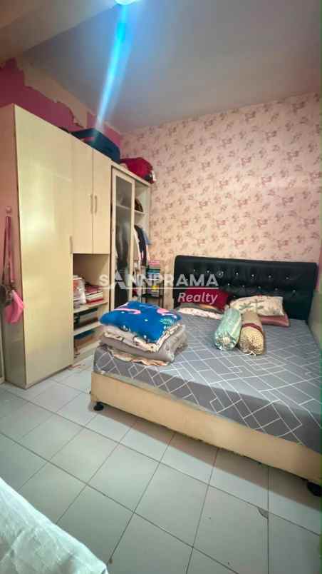 rumah 2 lantai strategis di grogol depok