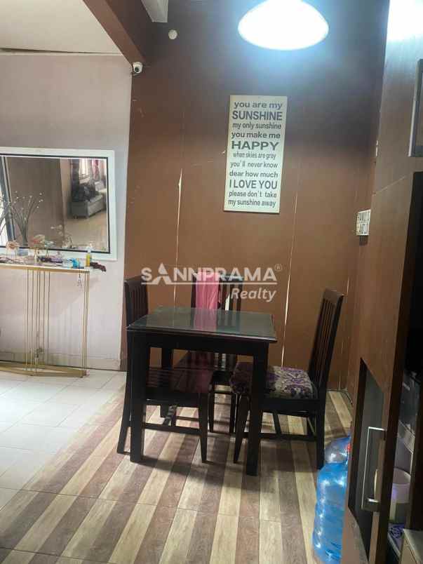 rumah 2 lantai strategis di grogol depok