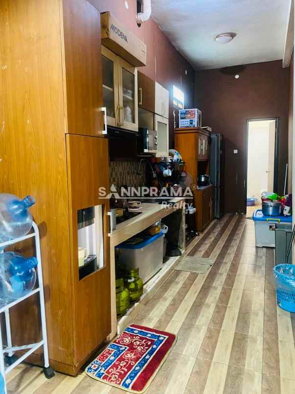 rumah 2 lantai strategis di grogol depok