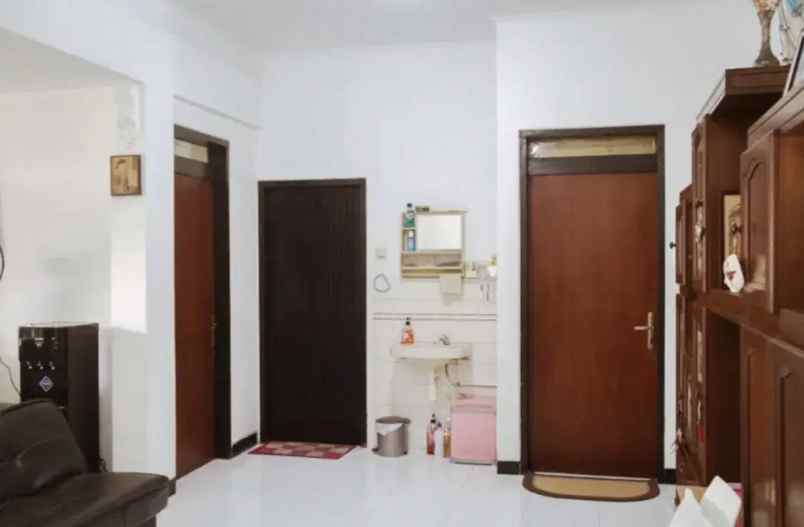 rumah bagus siap huni di baruk utara daerah rungkut