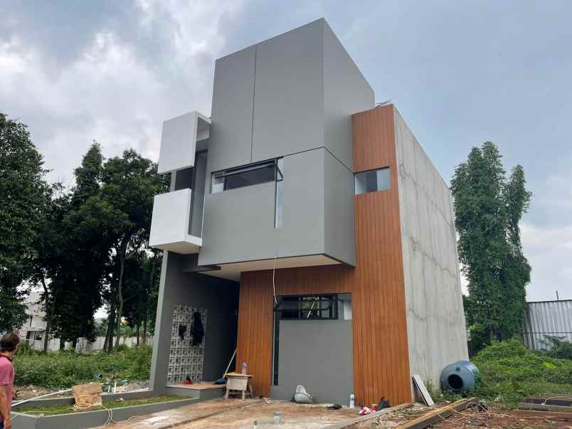 rumah bambu apus jakarta timur