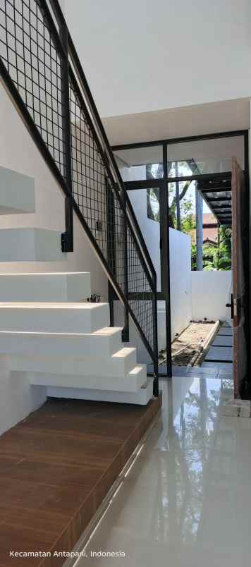 rumah baru 2 lantai arcamanik siap huni harga menarik