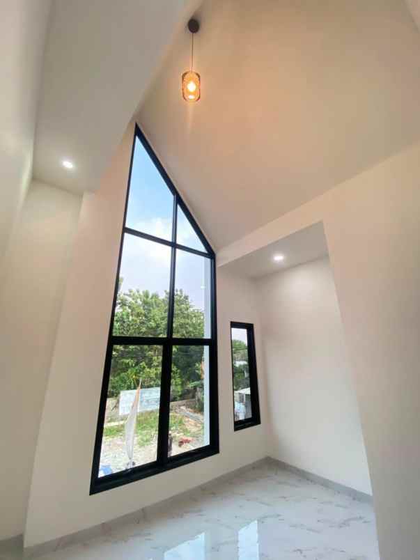 rumah baru 2 lantai di cilodong kota depok