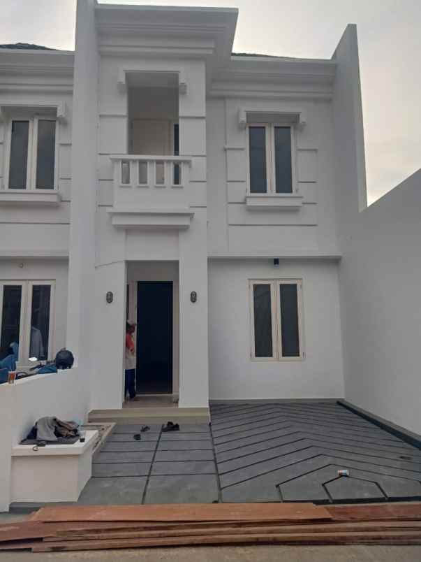rumah baru dalam cluster di pondok kopi jakarta timur