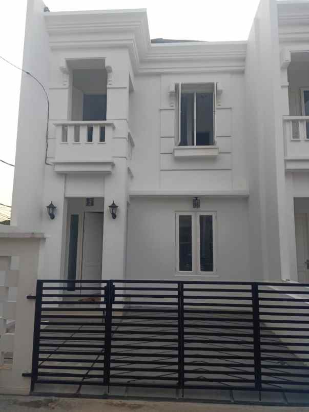 rumah baru dalam cluster di pondok kopi jakarta timur