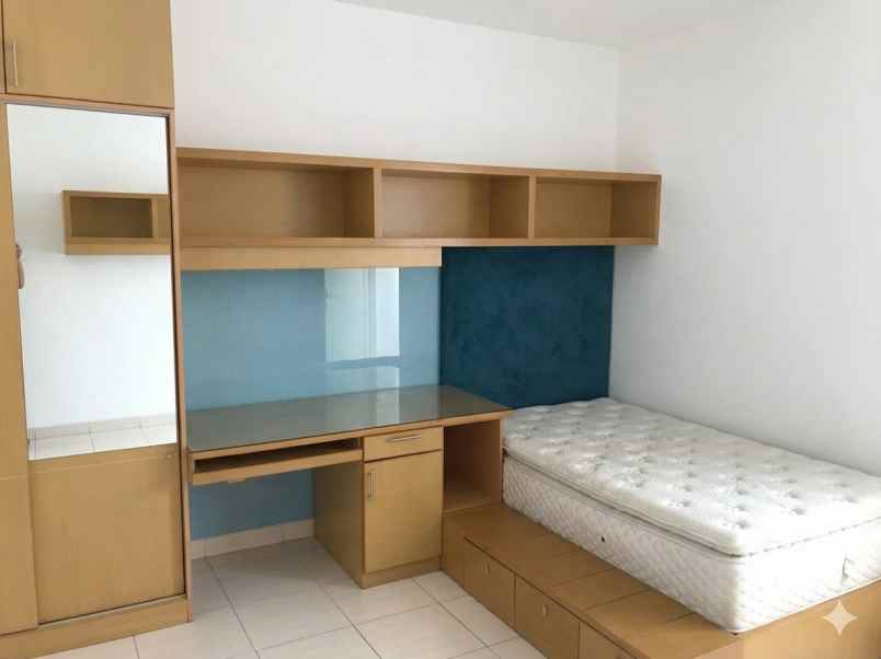 rumah baru direnovasi di legenda wisata cibubur