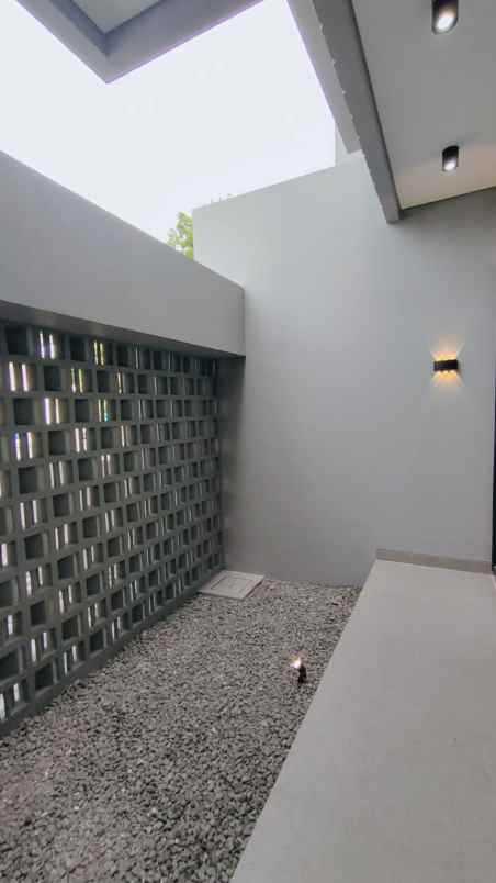 rumah baru siap huni scandinavian style dalam komplek