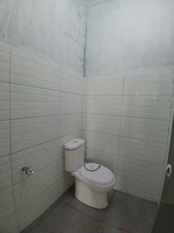 rumah baru strategis di pitara pancoran mas depok